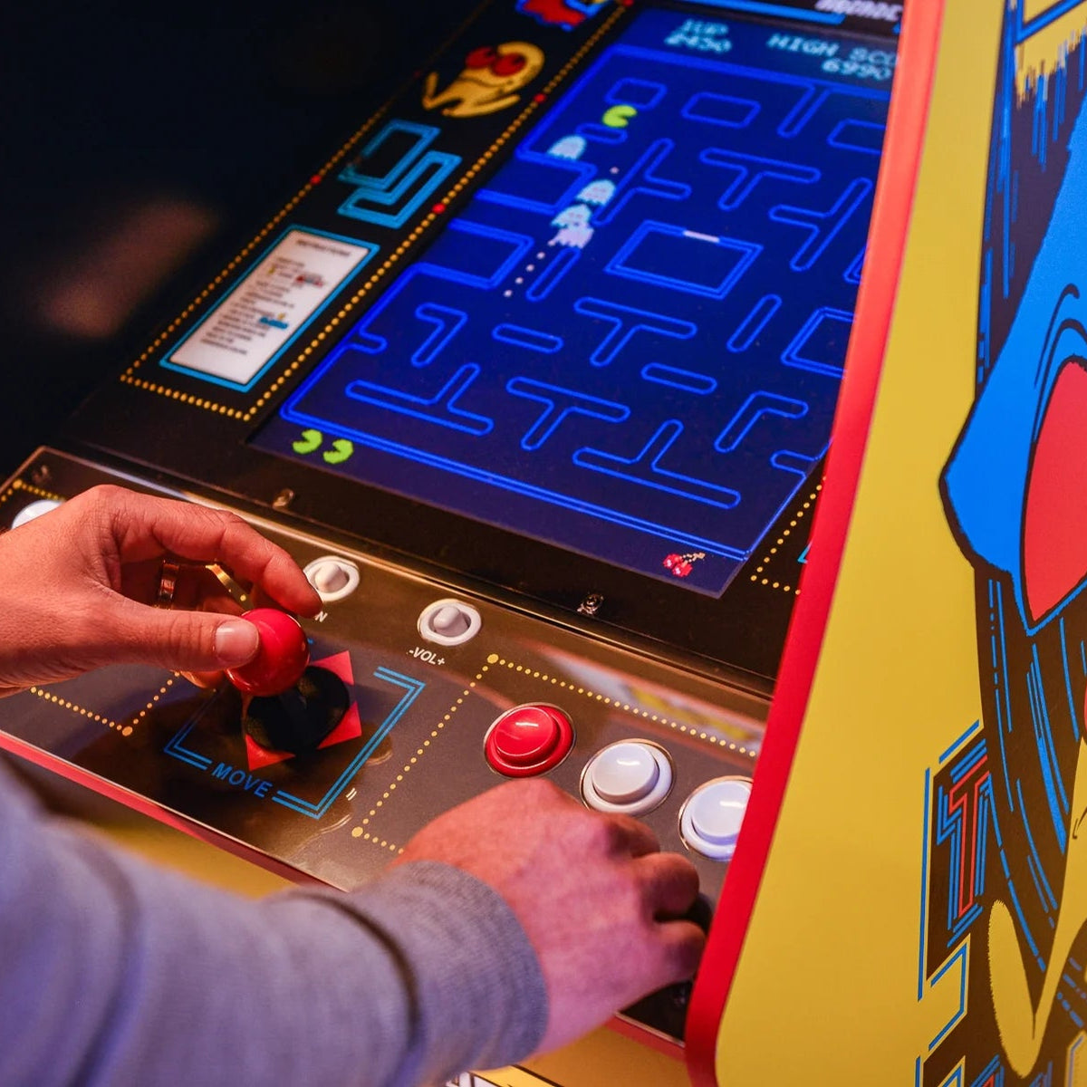 Pacman Legacy Arcade Deluxe Edition